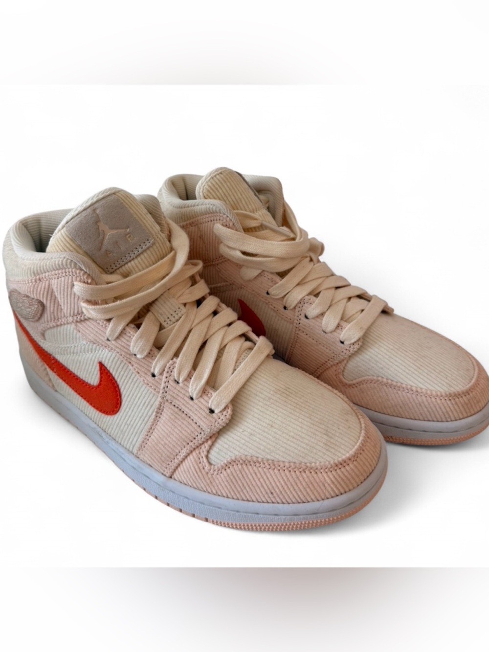 Jordan Low-Top Sneakers in Cream with blue pink Swoosh